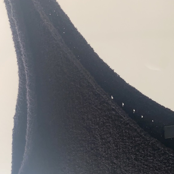 Aritzia Talula Black tank top - Picture 4 of 6